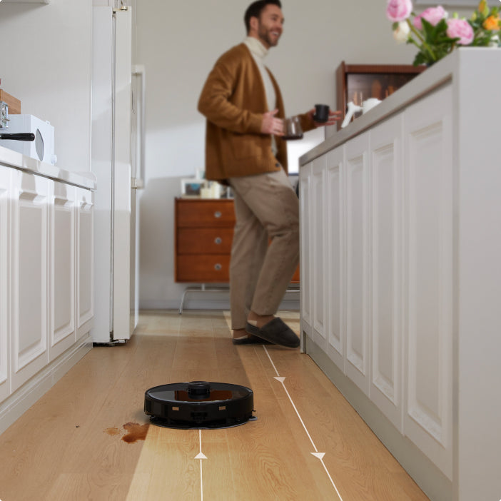 roborock s8 maxv ultra spotless cleanliness along the floor direction