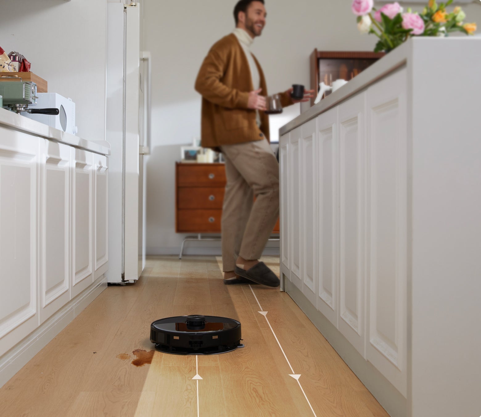 roborock s8 maxv ultra spotless cleanliness along the floor direction